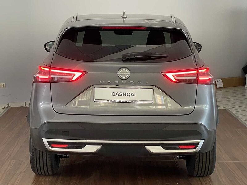 Nissan Qashqai 1.3 DIG-T Xtr. N-Conn. + Winter/HUD/PGD